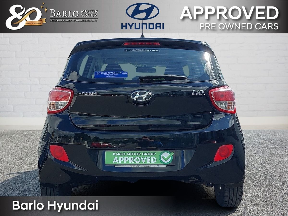 Hyundai i10 Deluxe 1.0i **LOW MILEAGE**